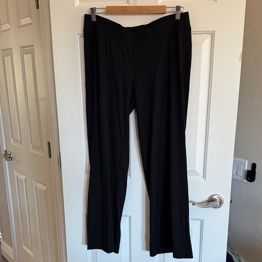 A Pea In The Pod  Maternity Textured Wide Leg Black Women's Pants
